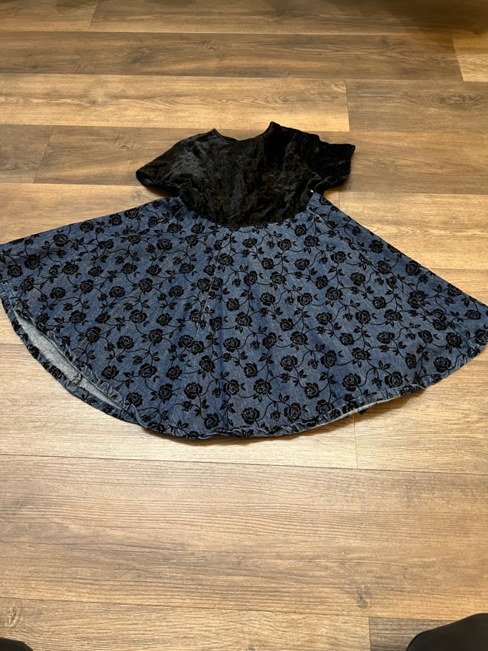 Guess Girls Black Velvet Bodice Navy Skirt Floral Dress
